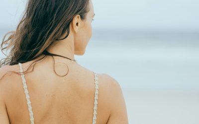 Minimalistyczna pielęgnacja skórna przy trądziku dla zdrowej cery